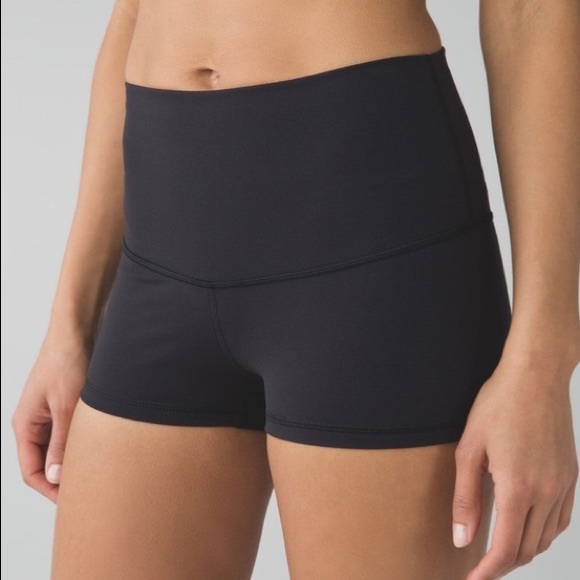 lululemon athletica Pants - Lululemon Wunder Under Roll Down shorts